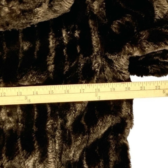 White Stag Faux Fur Coat Women M Brown Pocket Lined Luxury Classic Teddy Jacket - Picture 13 of 16